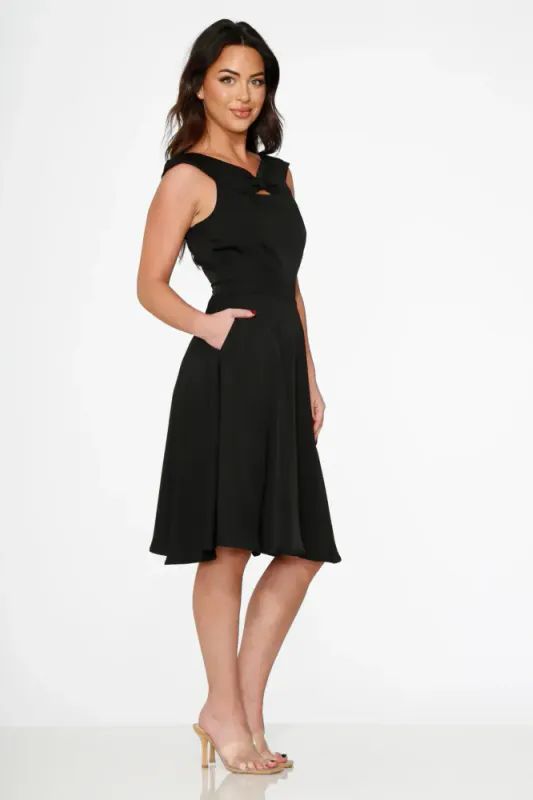 Embla Swing Dress [Black]